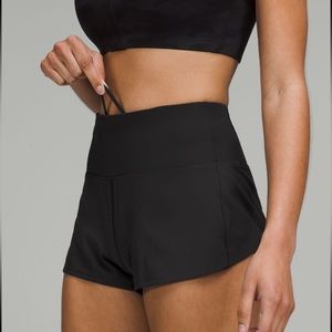 Lululemon Speed Up Low-Rise Lined Short 2.5” SIZE 2 - Black